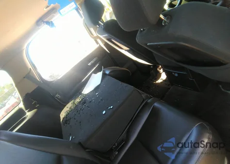 2014 Chevrolet Tahoe Commercial Fleet z USA, uszkodzony, nr VIN 1GNLC2E02ER217861